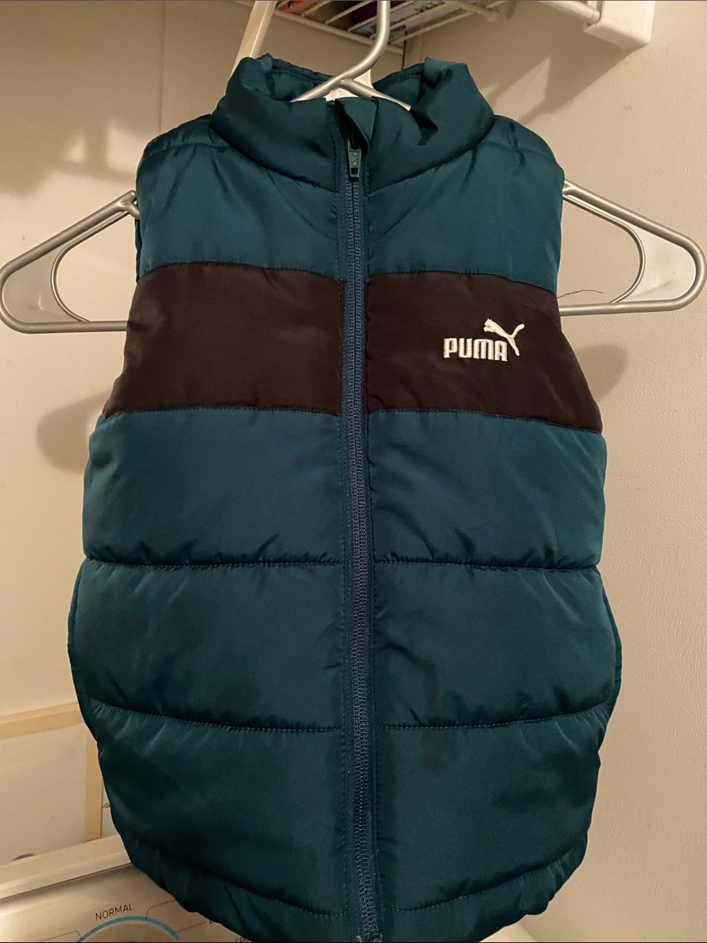 Puma 4T Boys Puffer Vest Green Black Sleeveless Toddler Boy’s Like New